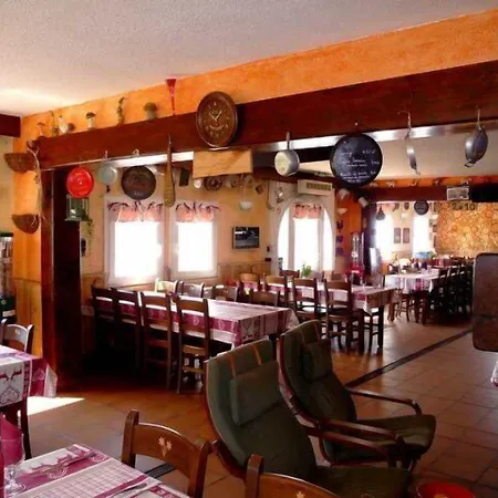 D'altitude De Grouvelin Inn 3*